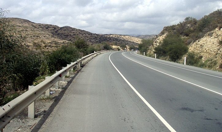LimassolMainRoad.jpg ht=433