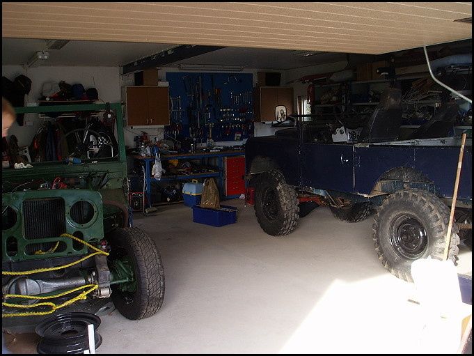 lrgarage.JPG ht=511