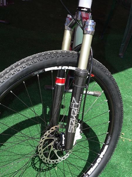 Manitou_R7_MRD_carbon.jpg
