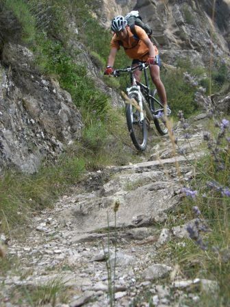 MANOUNEDkomp.jpg ht=448