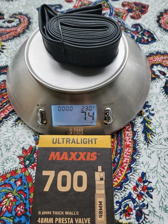 Maxxis_Ultralight_23to32_48_slang.webp