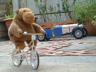 mbike04.jpg