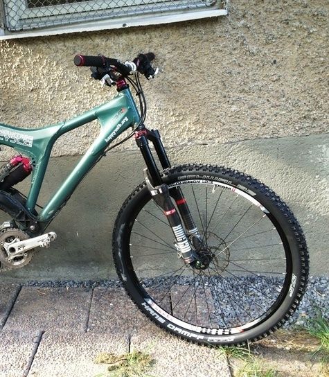 MCFury650bfrontwheel.jpg