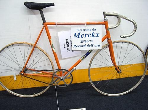 Merckx_Hour-bike.jpg ht=374