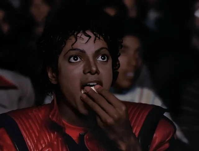 michael-jackson-eating-popcorn-in-hd-1440x1100px-v0-793www4mta251.webp