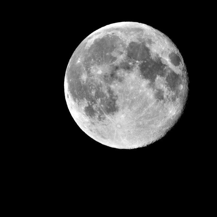 moon.jpg