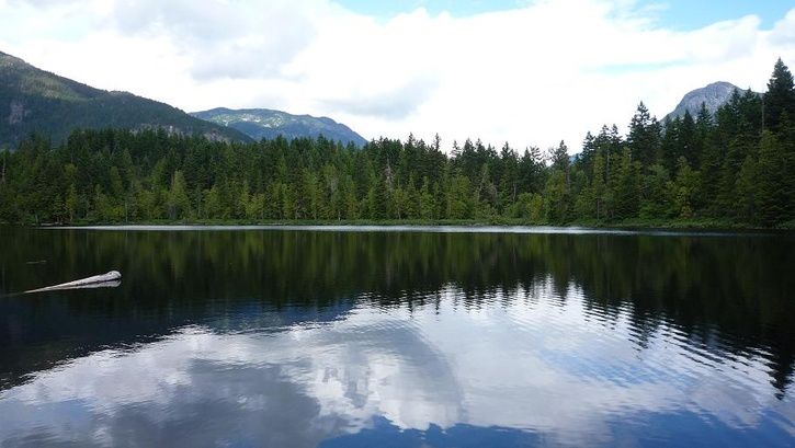 mosquito.lake.view.jpg ht=409