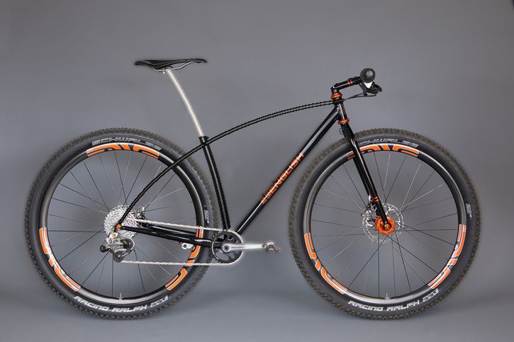 MTB_Blk_Orng_001_4528.jpg