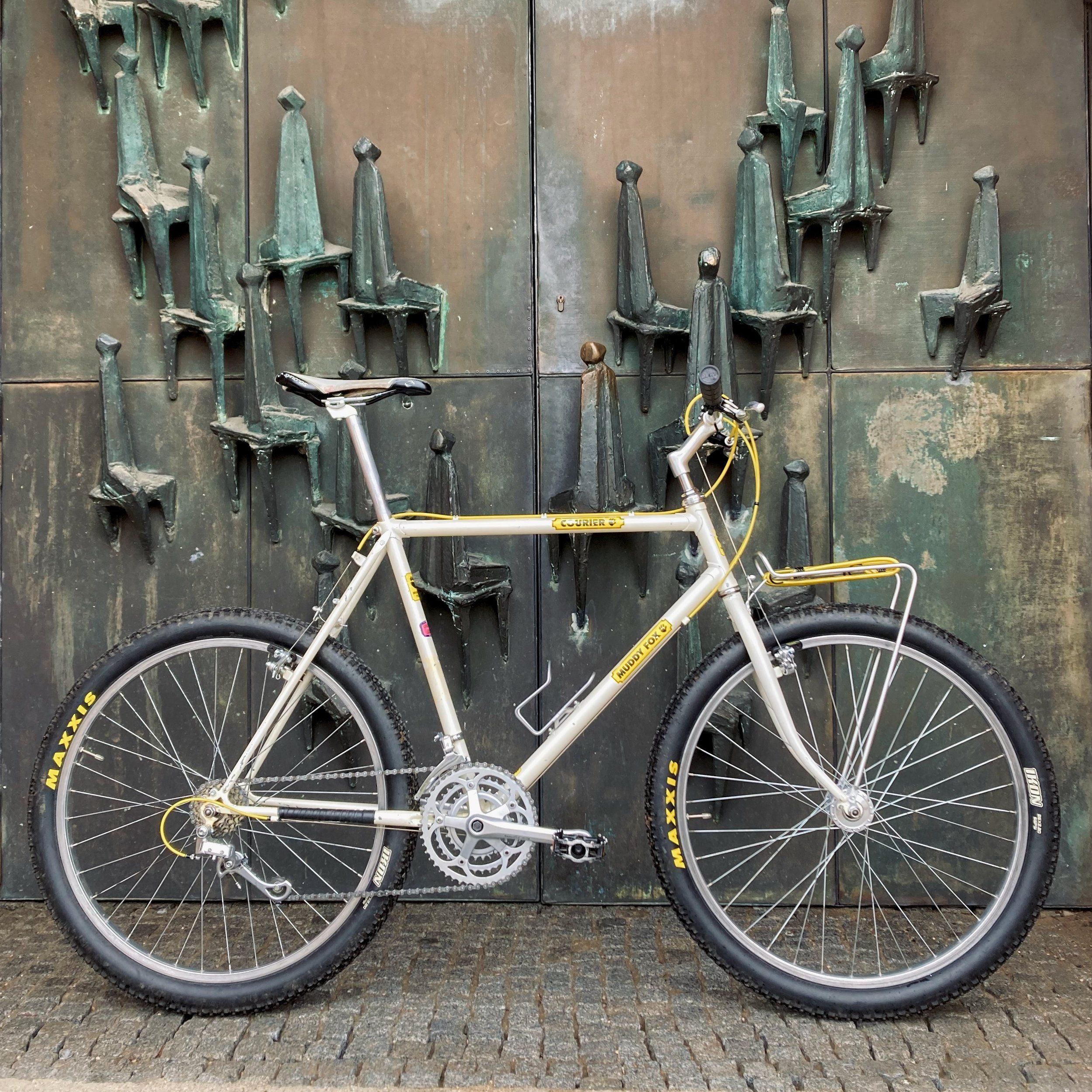 MuddyFoxCourier-ChurchDoor - 1 (1).jpeg