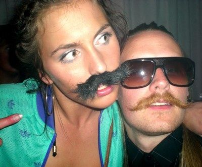 mustach_11656149.jpg ht=331
