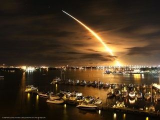 nightlaunch.jpg ht=240