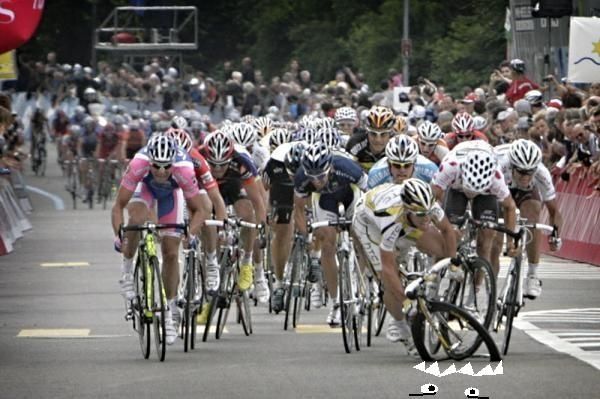 nomnomnom.JPG ht=399