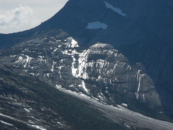 Norge2009218small.JPG ht=544