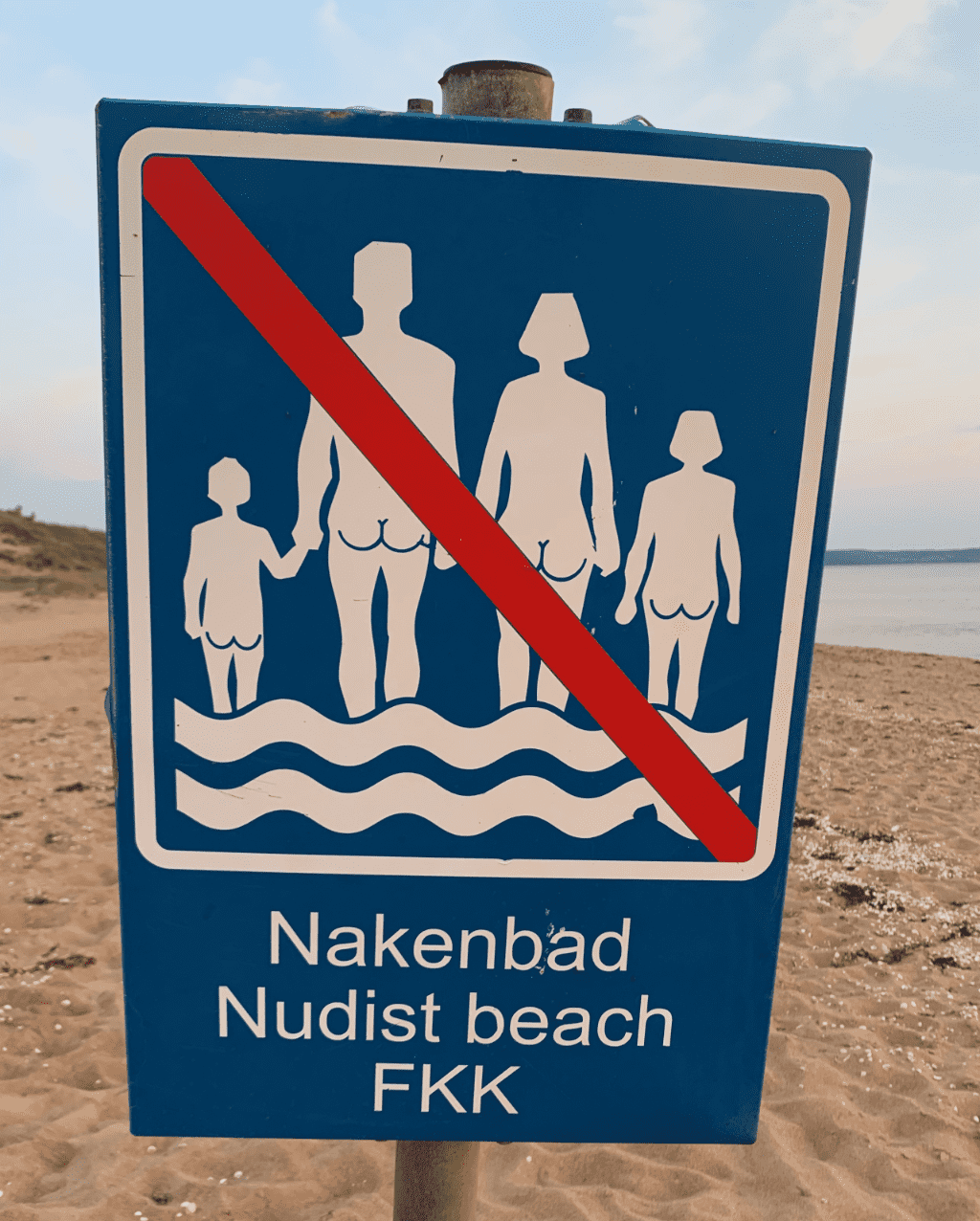 Nudistbad.png