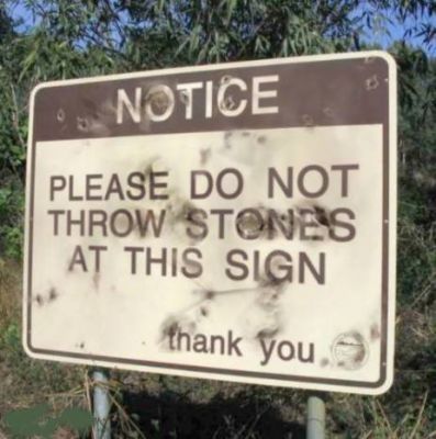 odd-signs14_78535874.jpg ht=400