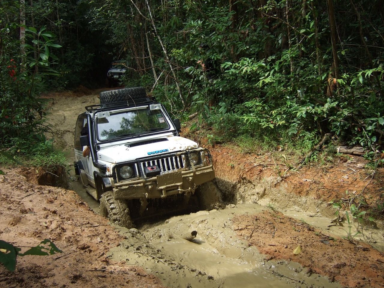 offroad-1912840_1280.jpg