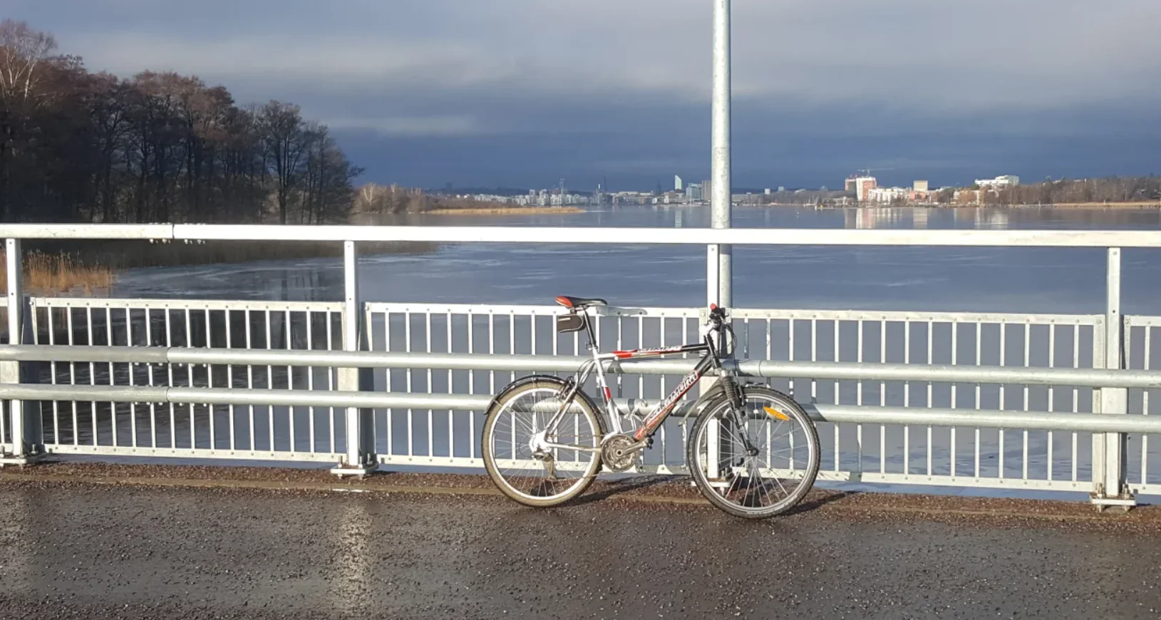 Opera Snapshot_2025-01-24_193238_happyride.se.webp