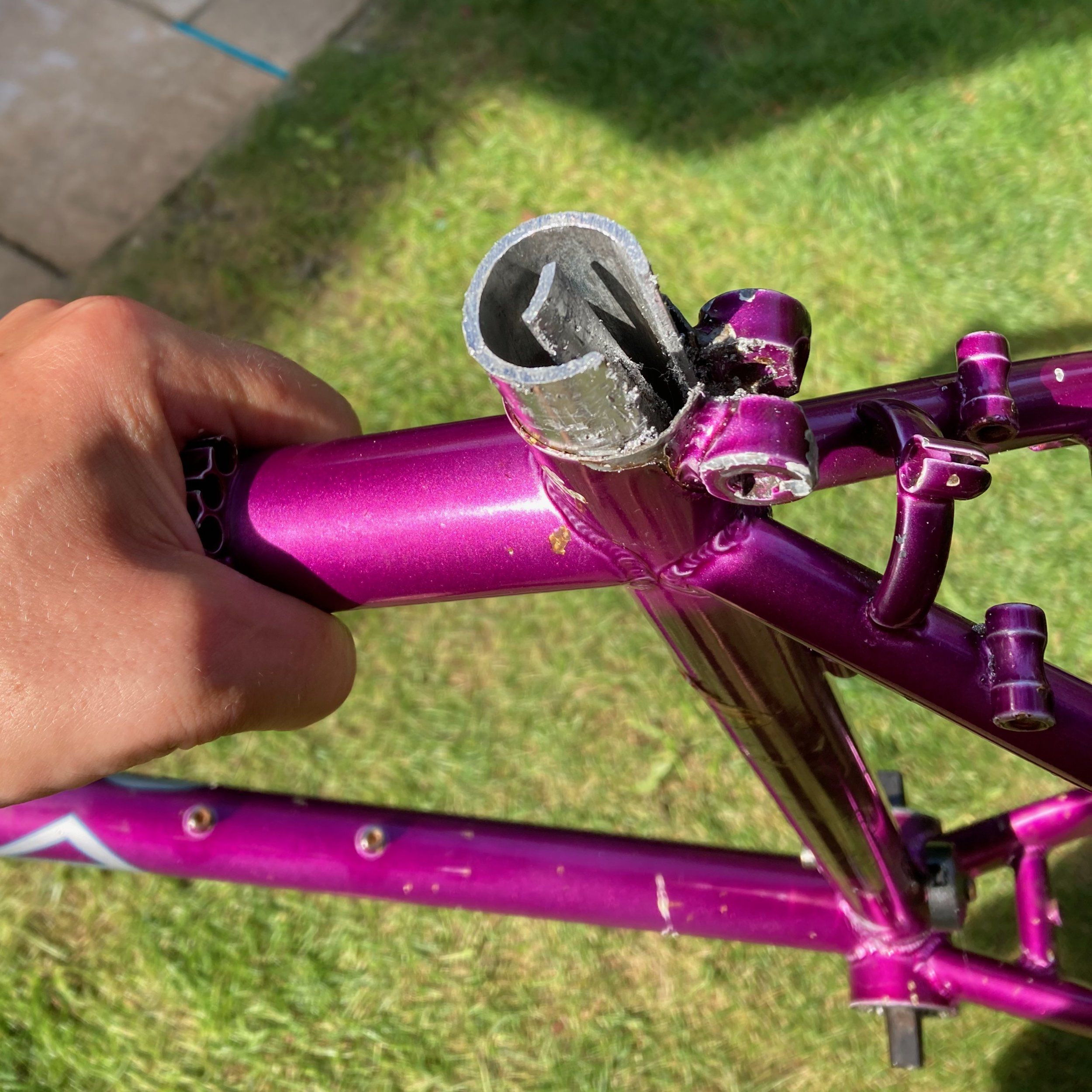 Orce-StuckSeatpost - 1.jpeg