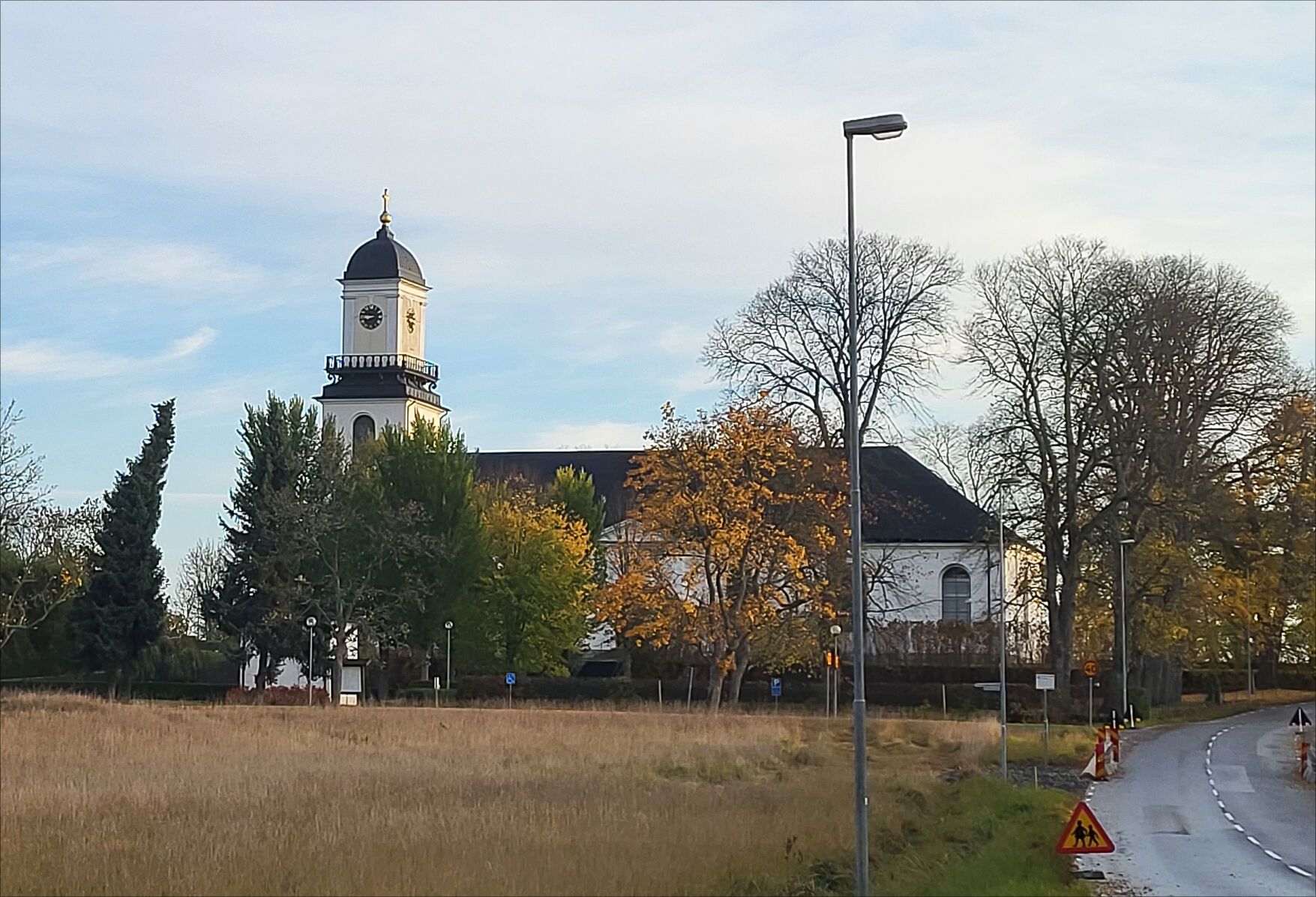 Östra Husby kyrka.jpg