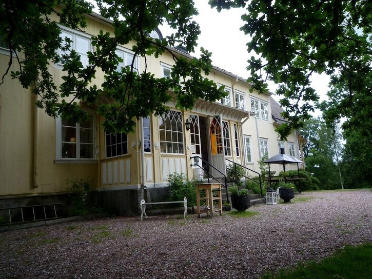 P1070787_Karmansbo_Herrgard.jpg