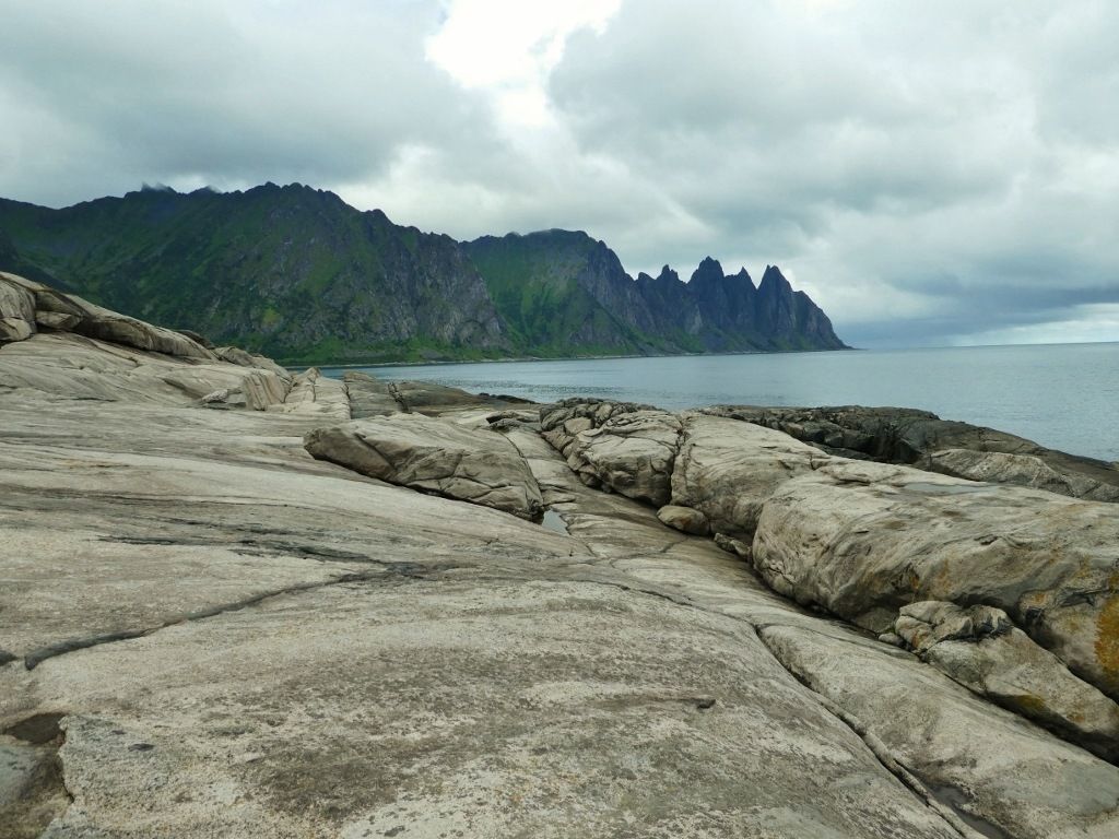 P108013591024x768.jpg
