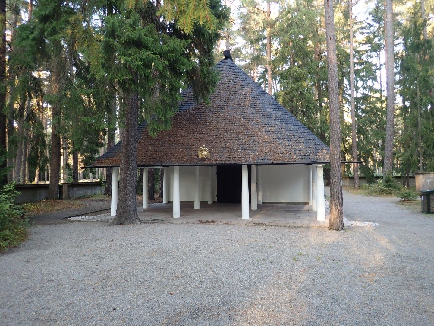 P9273745 (Large).jpeg