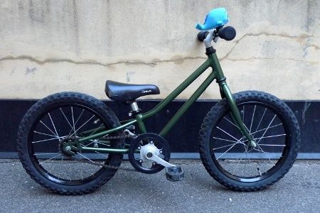 PeterEbarncykel.jpg