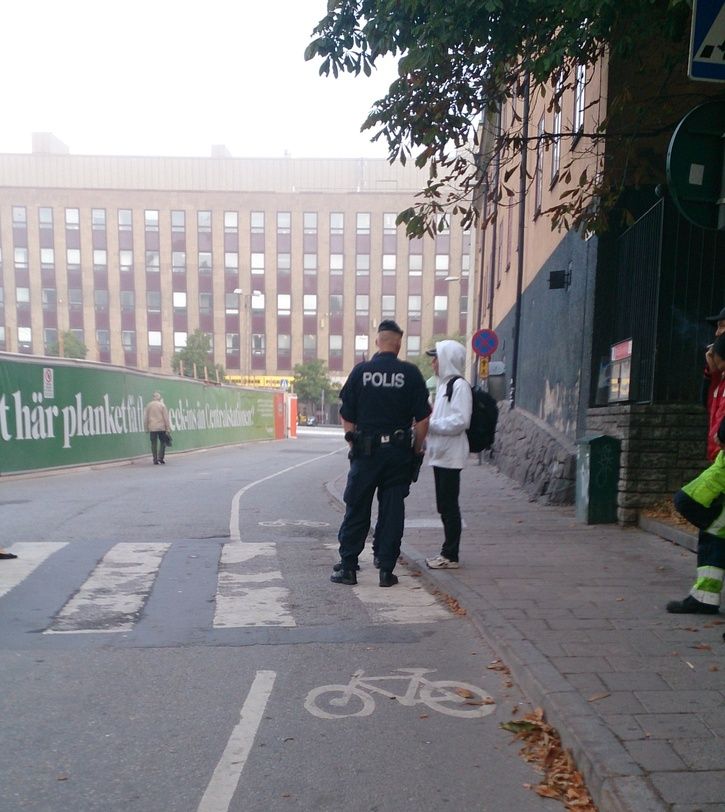 PolisenIGatan.jpg