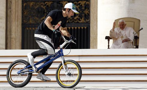 pope-bike-490.jpg