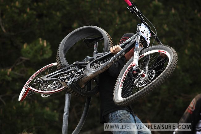 samhillbikesymon1.jpg ht=433