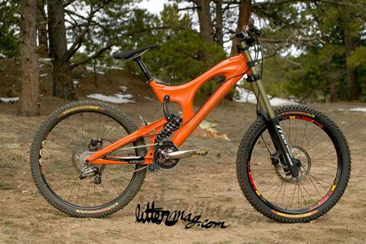 Santa_Cruz_V_10_profile.jpg ht=353