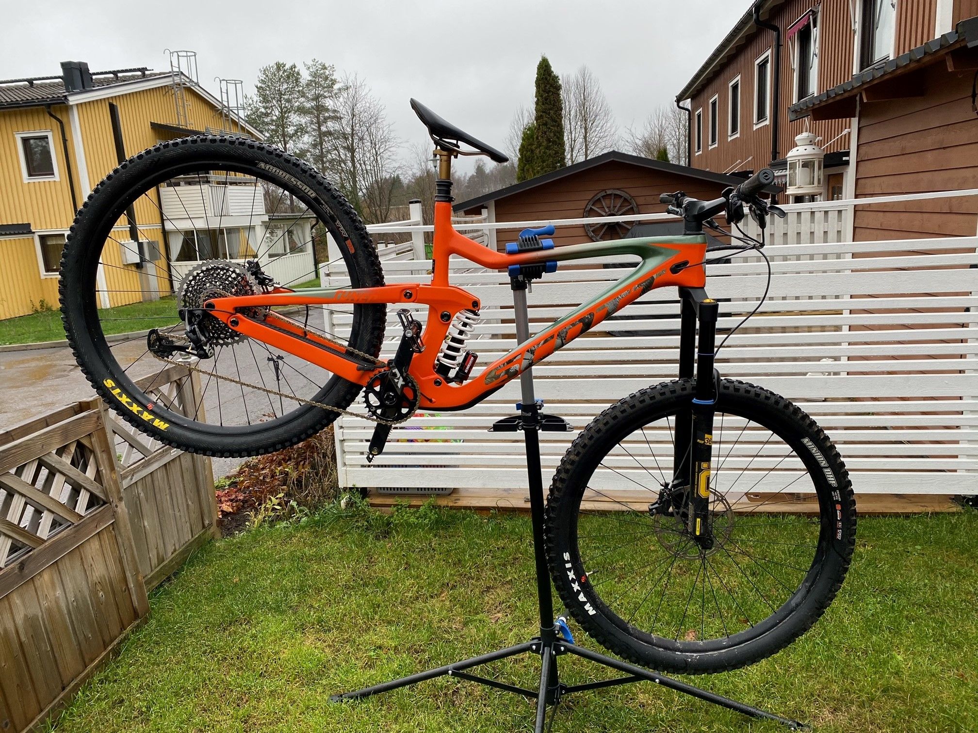 Scott Ransom 900 tuned 1.jpg