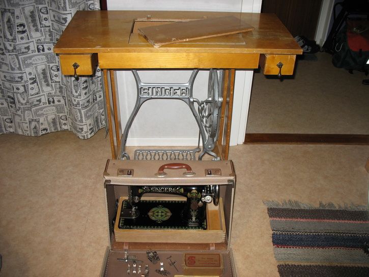 Singer003.jpg ht=544