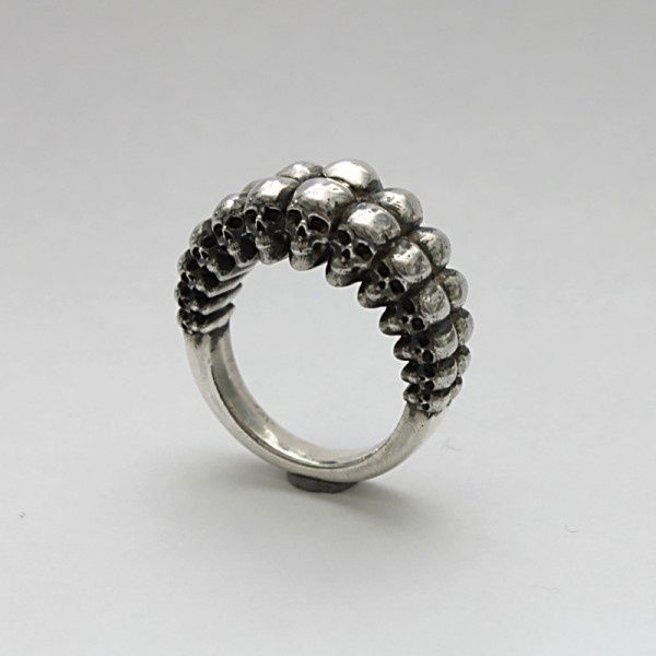 skull-ring.jpg
