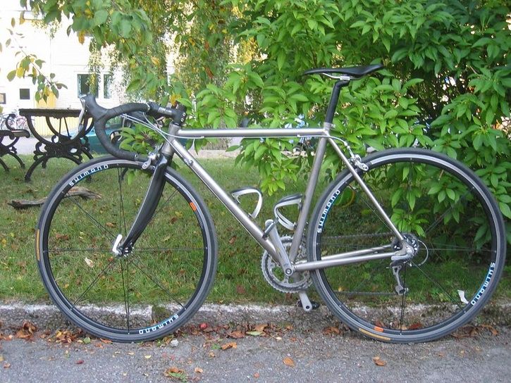 snakebike.jpg ht=544