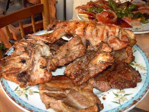 Spanish-Meat-BBQ.jpg ht=375