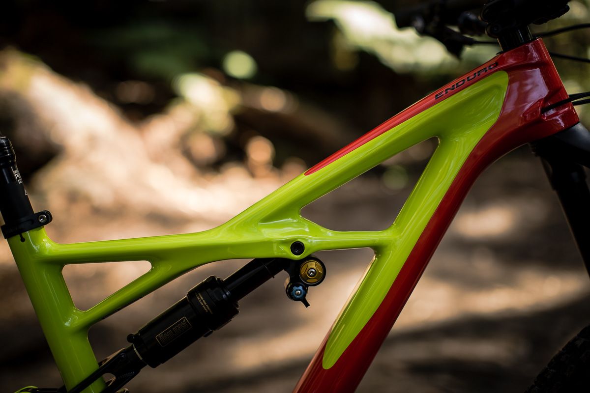 Specialized-Enduro-2017_LOW6714.jpg