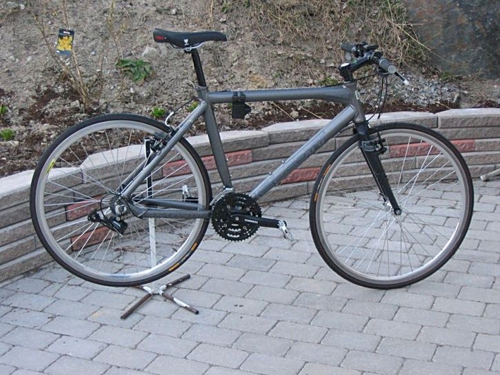 sub20-700c.jpg ht=544