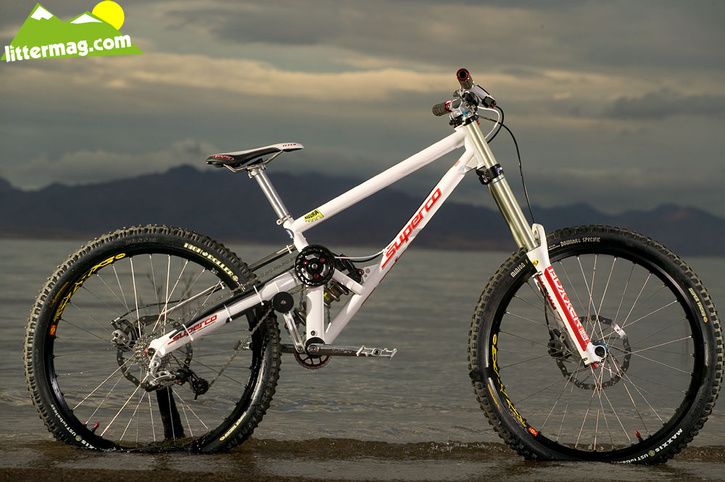superco-silencer-downhill-bike2.jpg ht=482