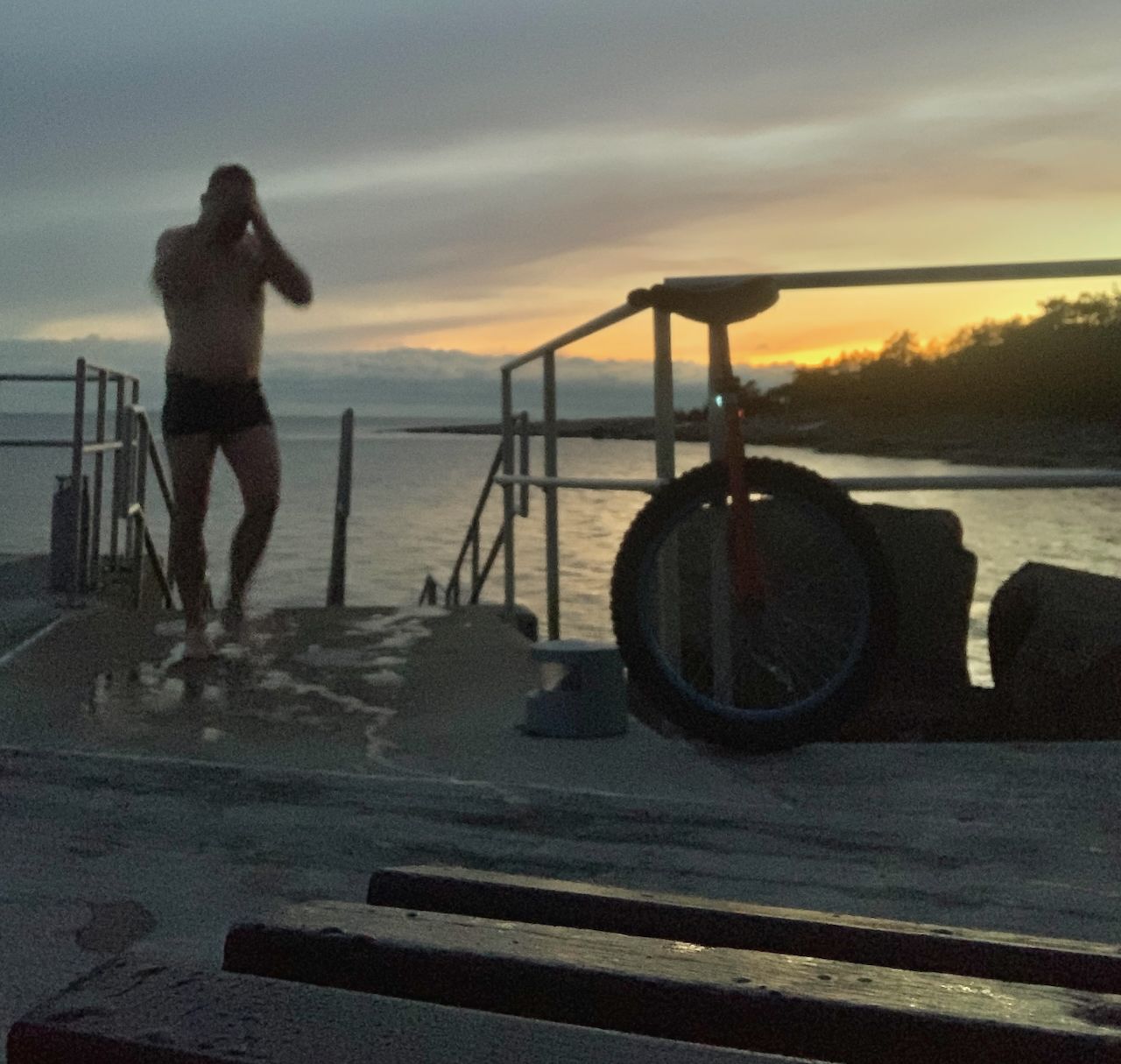 svärjarhålan kvällsdopp.jpeg