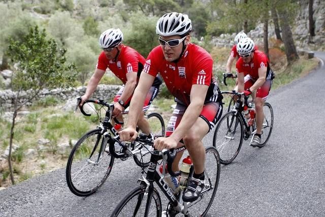 swiss-ski_cube.JPG ht=427