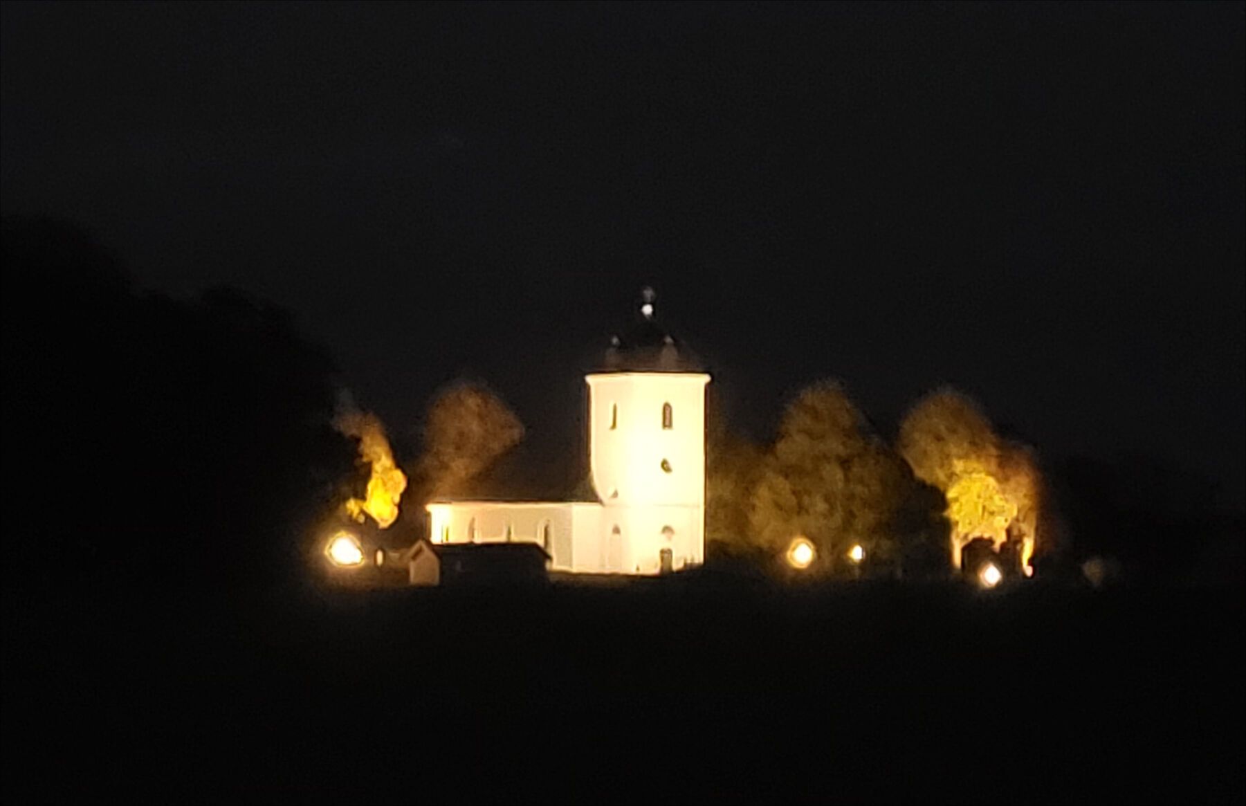 Tåby kyrka.jpg
