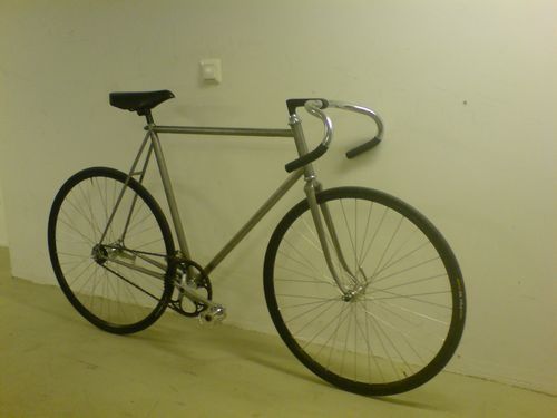 tn_peugeotaubisque3.JPG ht=375