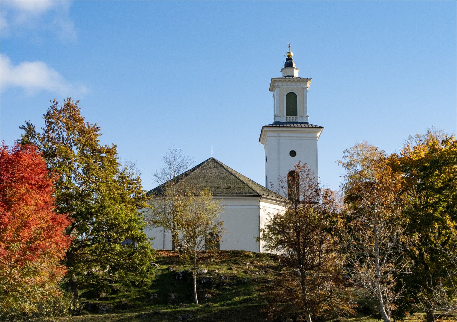 Tösse Kyrka.jpg