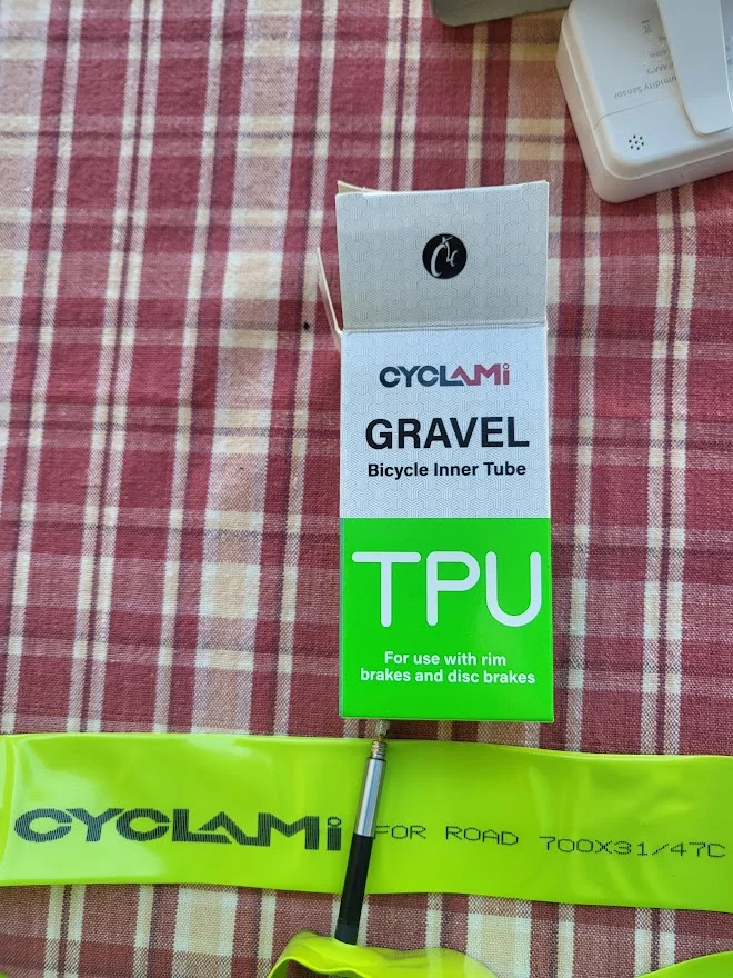 TPU Cyclami Gravel_metallventil_ 32_47-622.webp