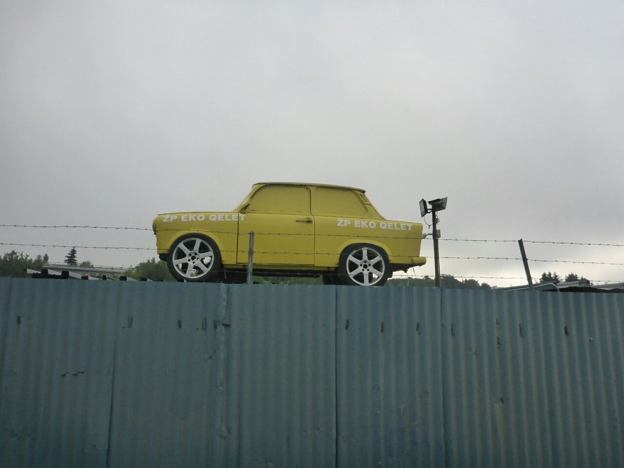 trabi.JPG