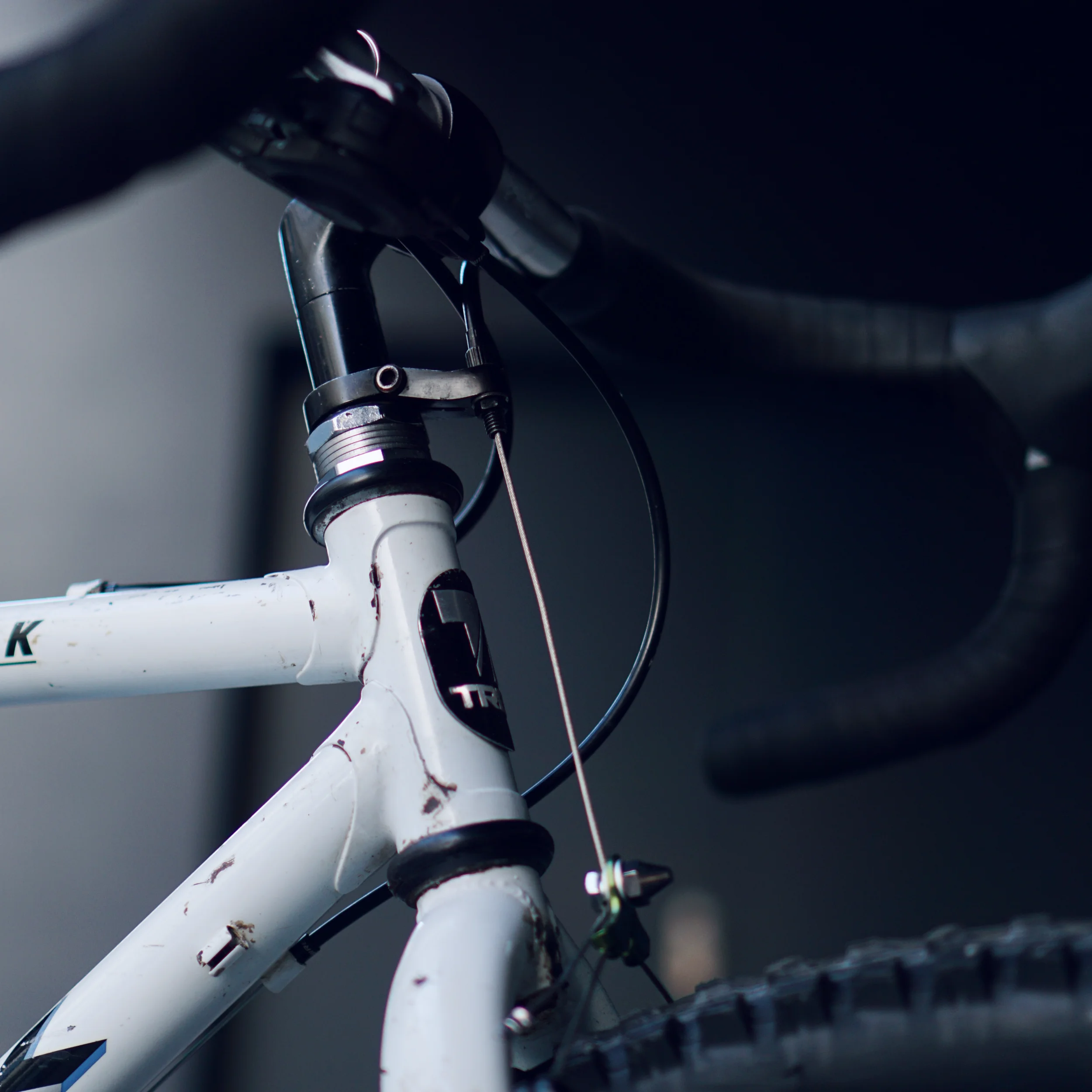 Trek950-1990-Monstercross-Finished-IG - 1 (2).webp