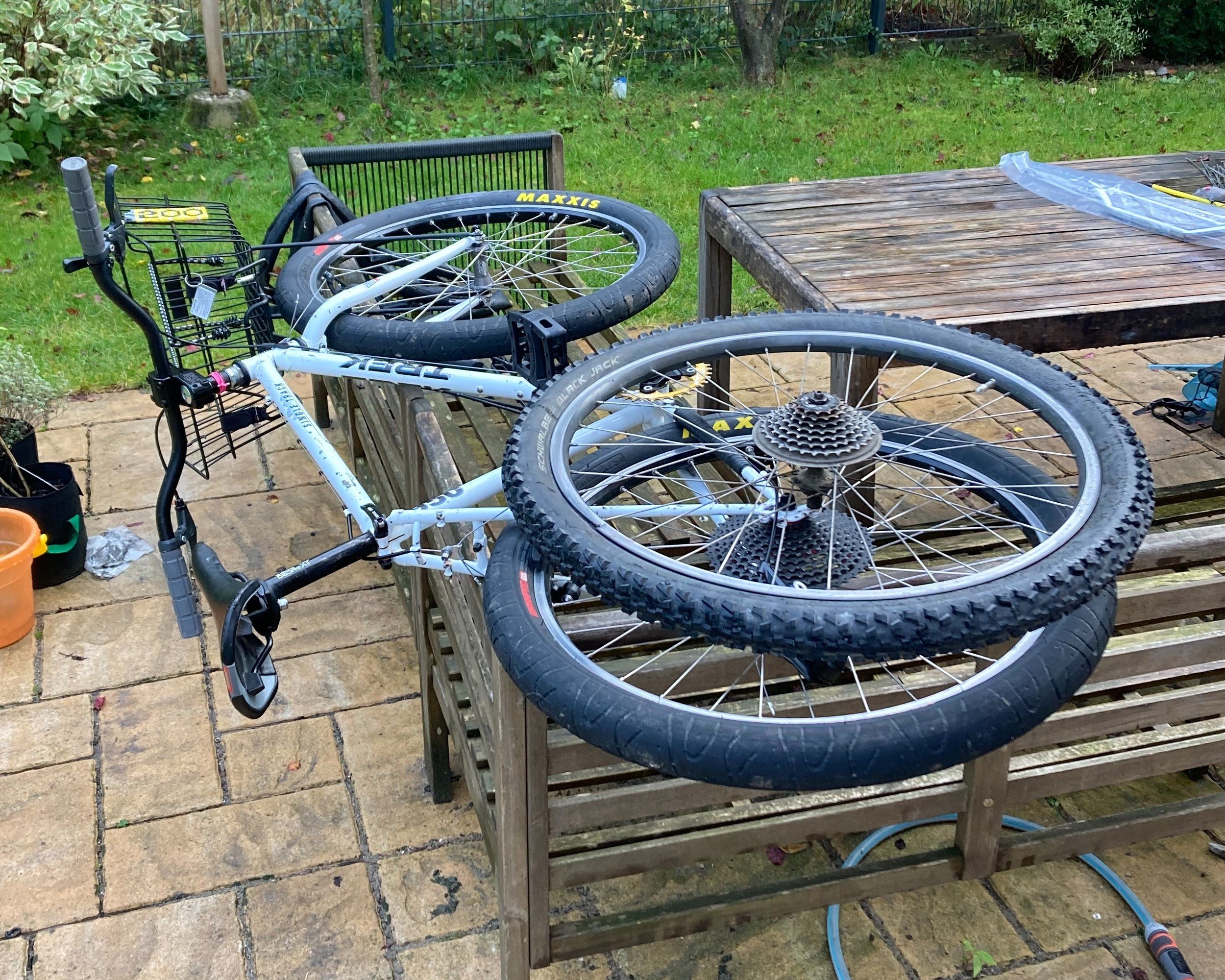 Trek950-1990-White - 1 (74).jpeg