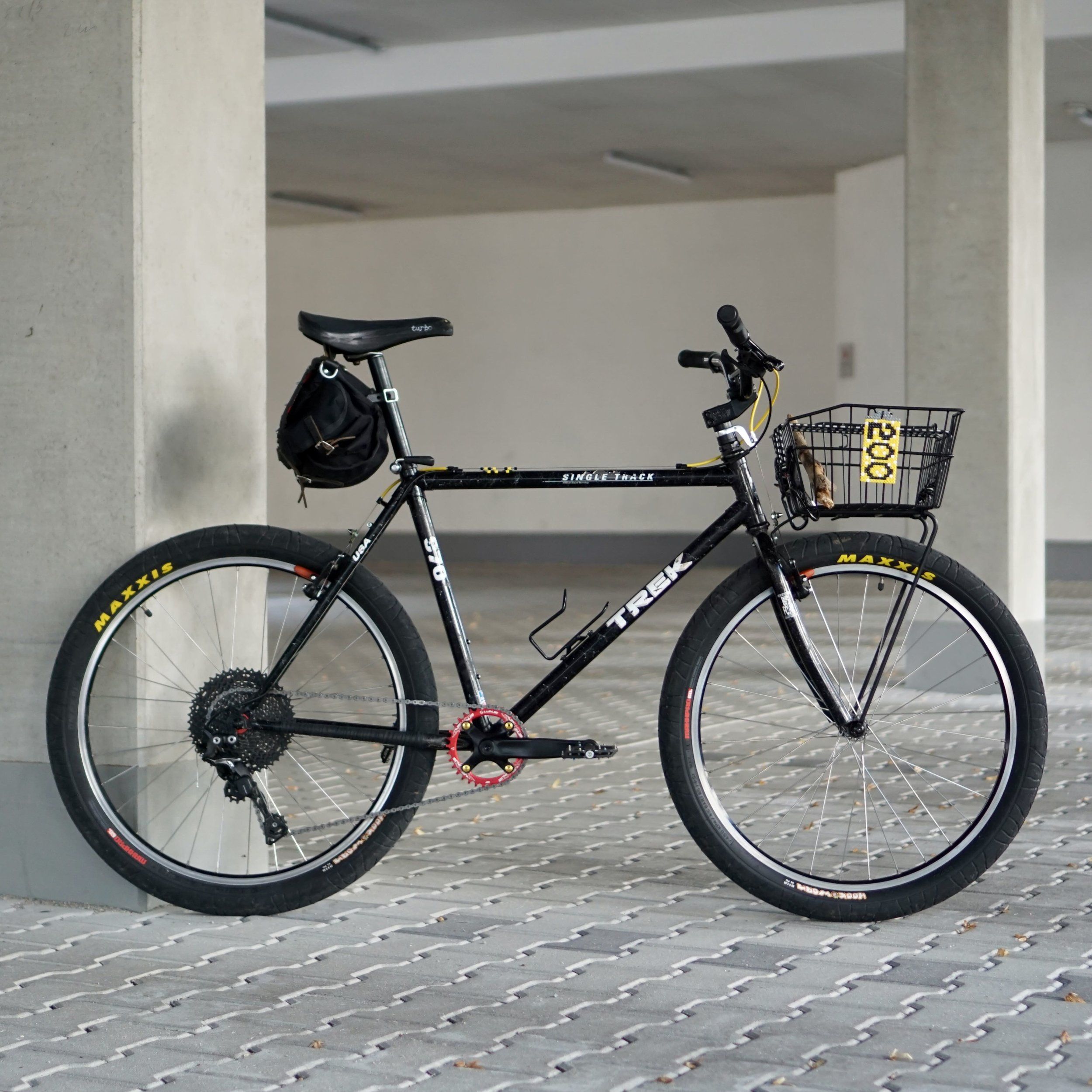 Trek970-Moto-4-Finger - 1 (14).jpeg