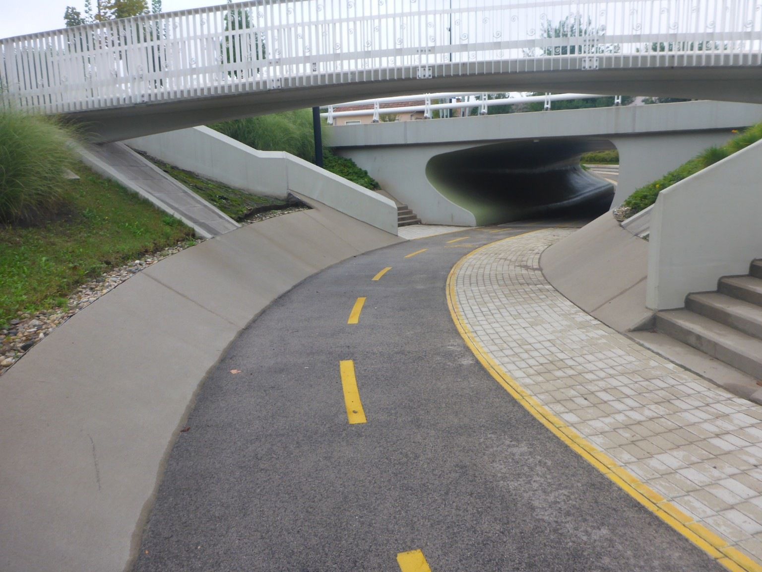 Tunnel.JPG